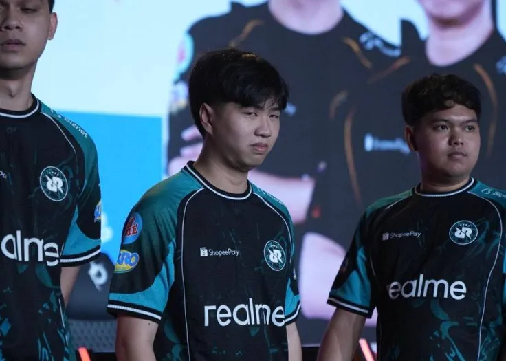 Juru Kunci dan Tersingkir: RRQ Hoshi Kembali Gagal ke Playoff MPL ID, Kali Ini di Season 18