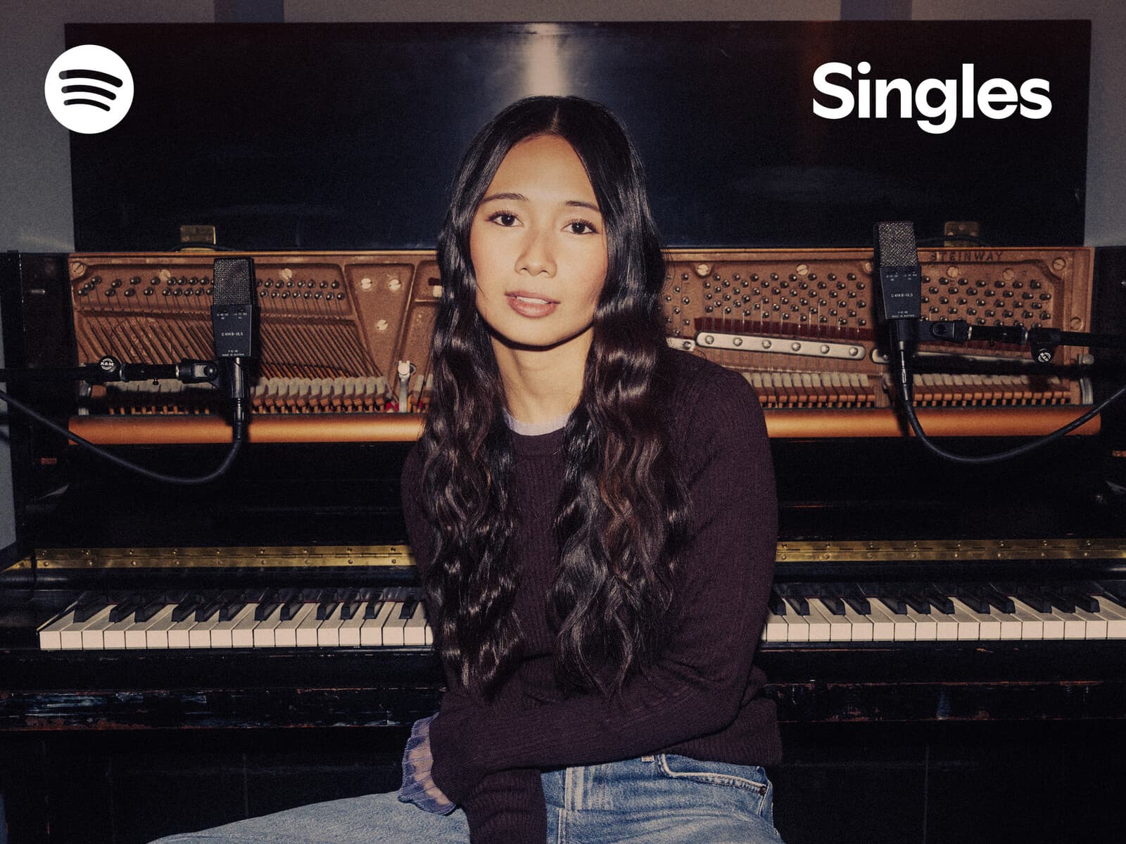 NIKI Rilis Merry Christmas Darling untuk Spotify Singles, Ada yang Berbeda dengan Kredit Hak Ciptanya