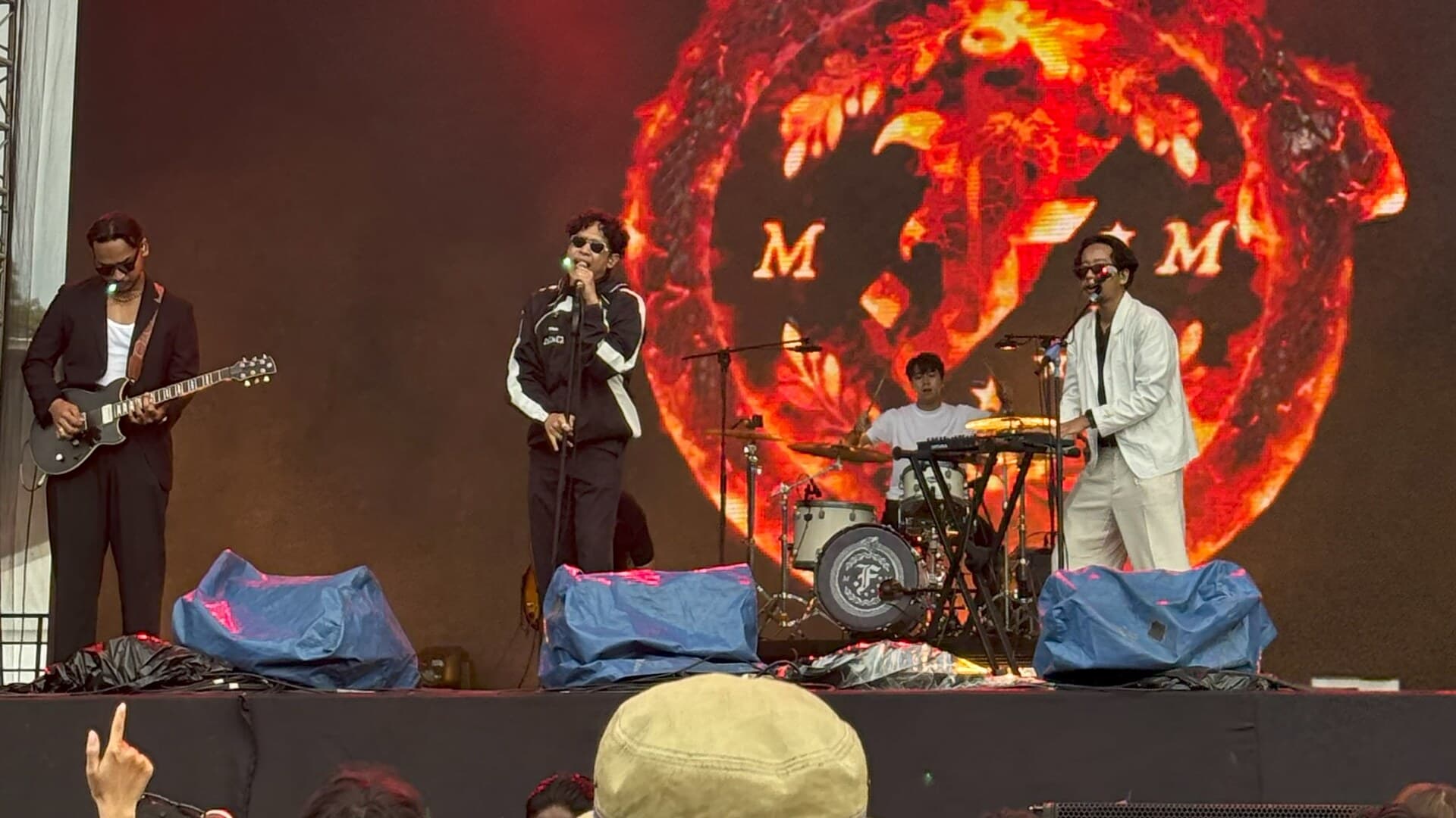 Hindia Siapkan Post Order Set di Synchronize Fest 2026, Hits Populer Bakal Dikurangi